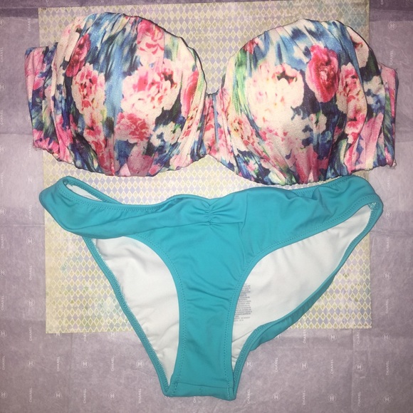 Other - Floral Bikini (Top 34D • Bottom XS)